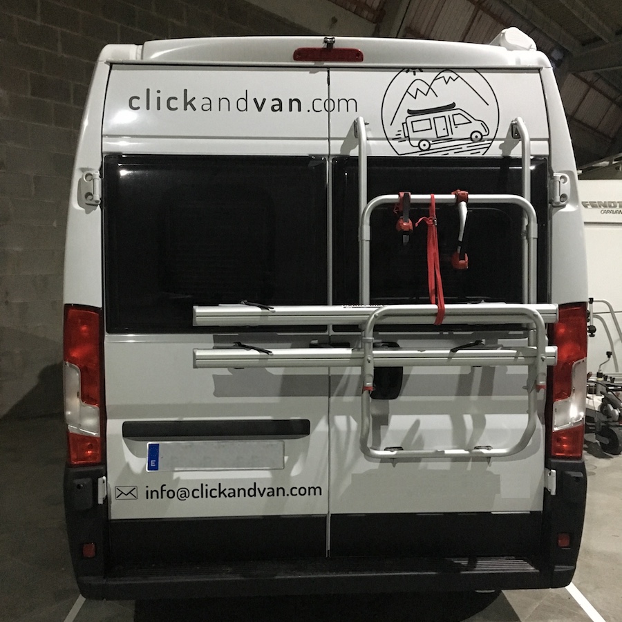 Camper Van - Posterior